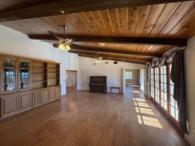 Building Photo - Acton 4 bedroom on Dirt Road