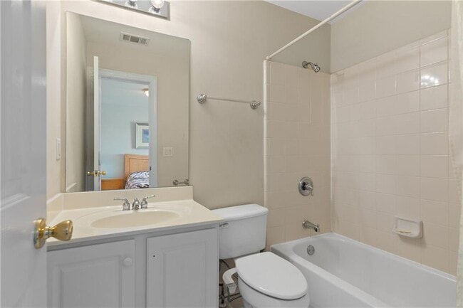 Building Photo - 5615 Habersham Valley