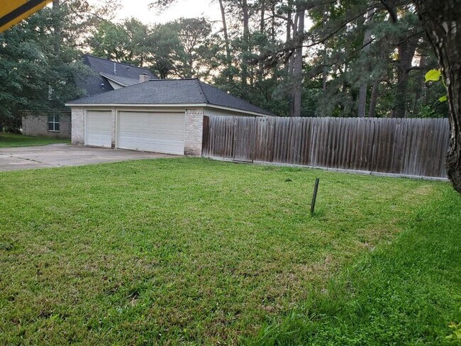Building Photo - 17502 Rustington Dr