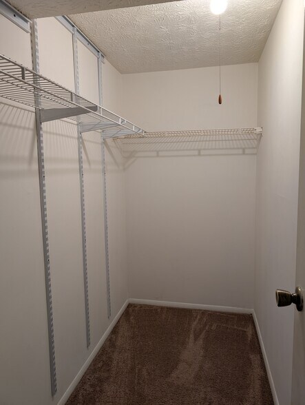 Building Photo - 4410 Groombridge Way