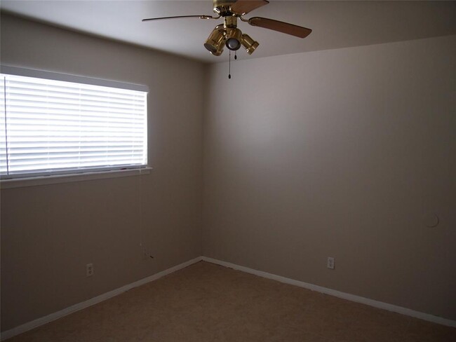 Building Photo - 2408 Southmore Blvd