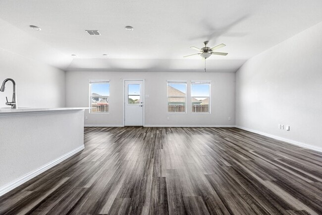 Building Photo - 6312 Spooky Cat Trl