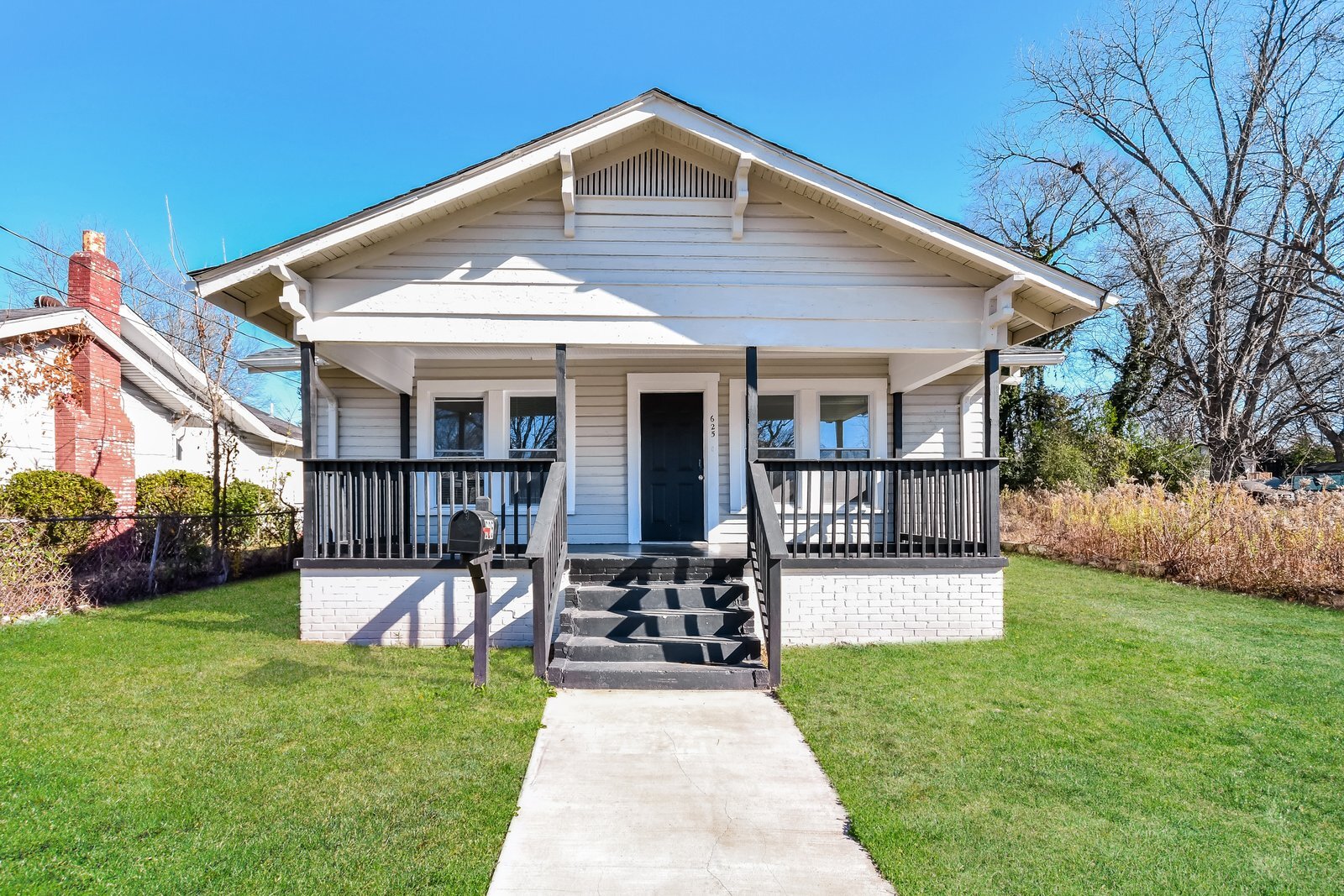 Building Photo - 625 27th St SW