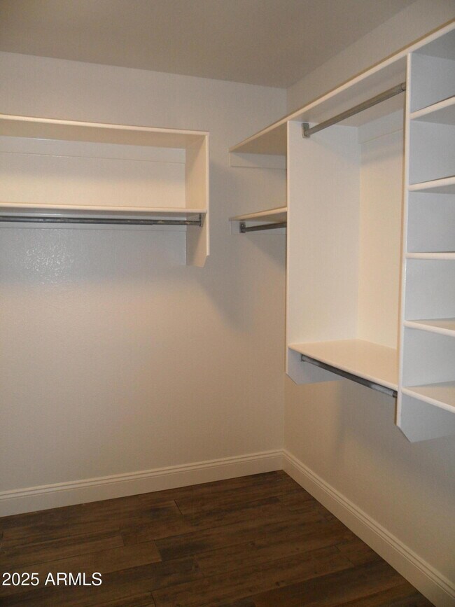 Building Photo - 7864 E Osage Ave