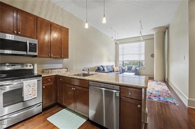 Building Photo - 1201 Canal St