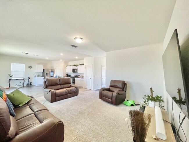 Building Photo - 4931 Jovian-