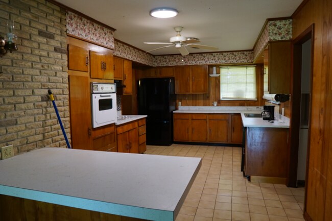 Building Photo - 14379 Duckworth Rd