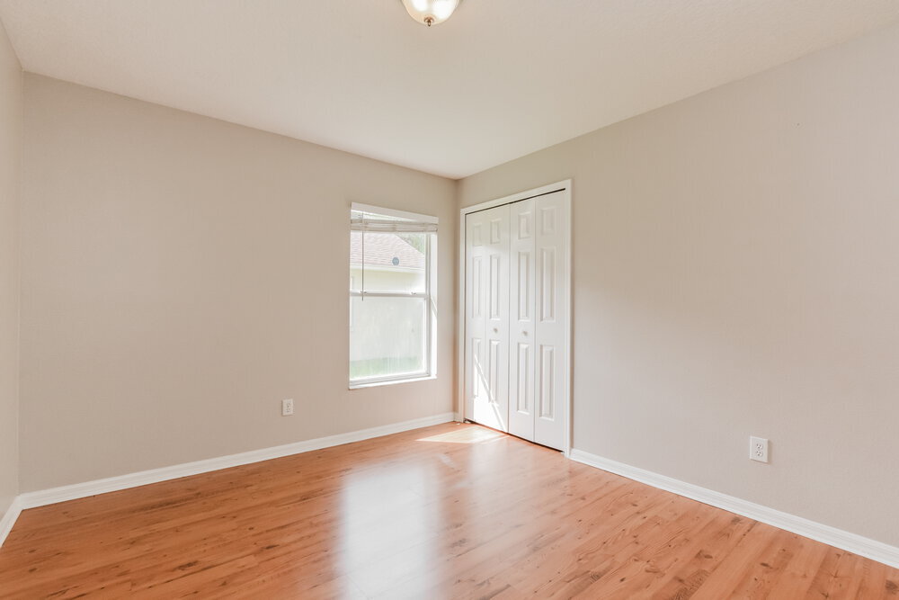 Building Photo - 1319 Acorn Cir