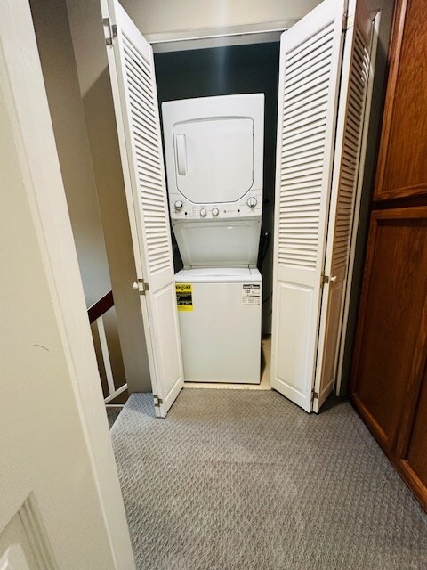 Stacked Washer/Dryer - 10911 Bluffside Dr