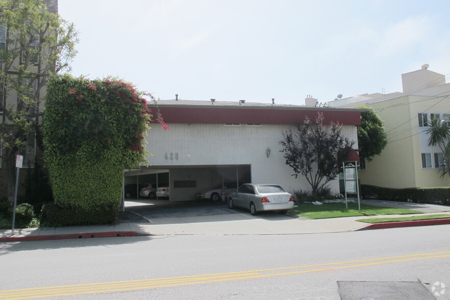Building Photo - 426 S Barrington Ave