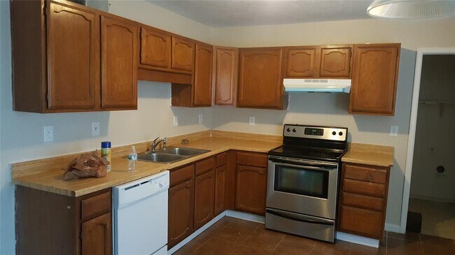 Building Photo - 2015 Bridger Dr