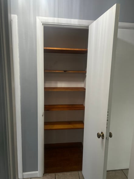 Building Photo - 3555 McCartney Rd