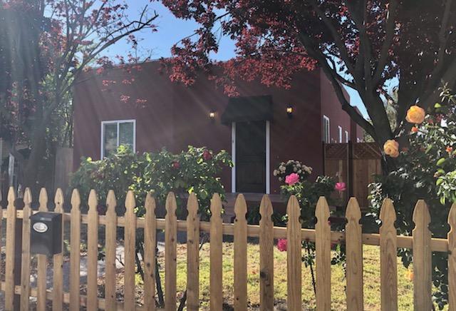 Building Photo - 504 Roosevelt Ave