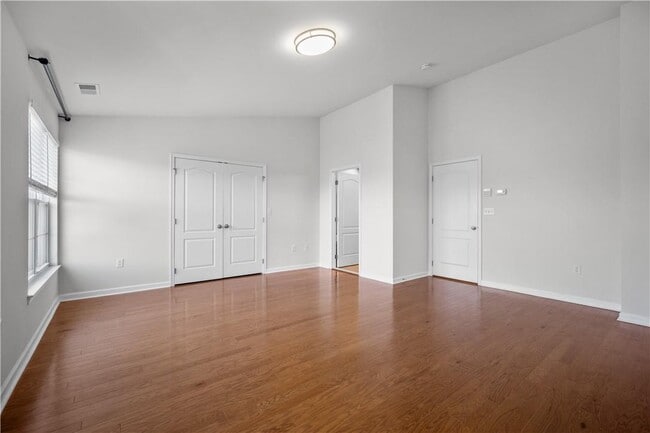 Building Photo - 1226 Hustis Dr