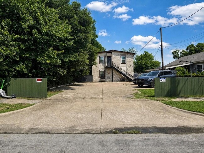 Building Photo - 4614 Gurley Ave