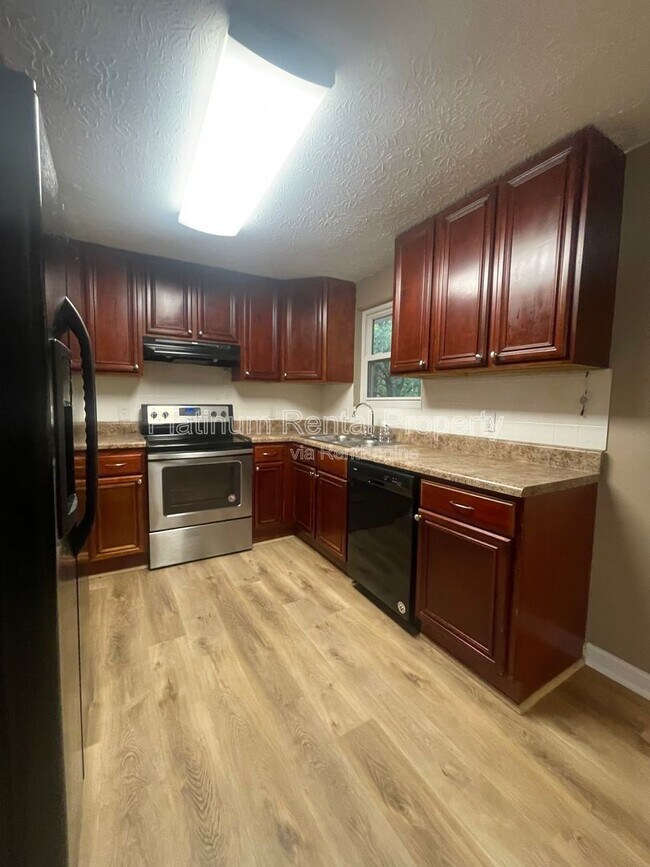 Building Photo - 3987 Cherokee Trail