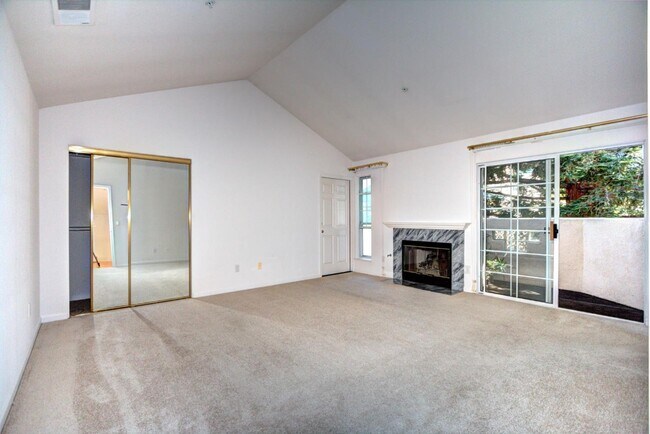 Building Photo - 4173 El Camino Real