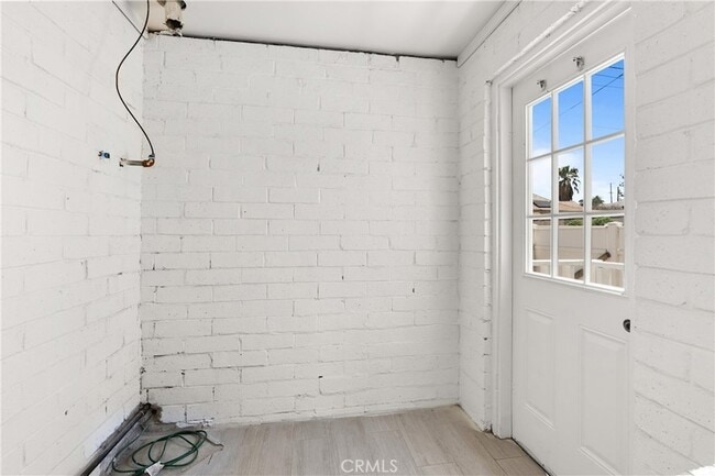Building Photo - 421 W Sun Ave