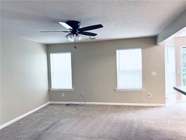 Building Photo - 224 Cottonwood Creek Cir