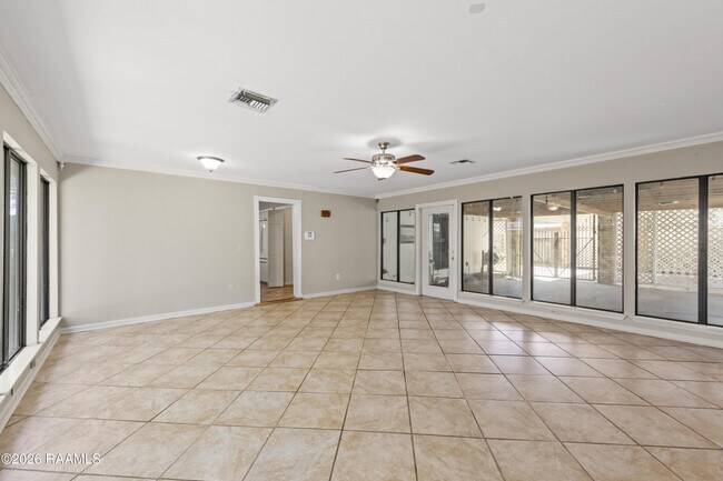Building Photo - 101 Wisteria Dr