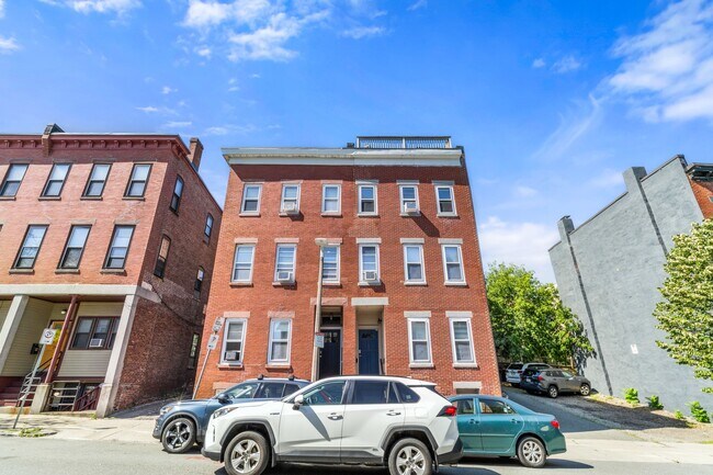 Building Photo - 291 W 3rd St