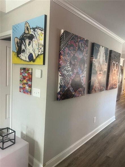 Building Photo - Room in House on North Avenue NW
