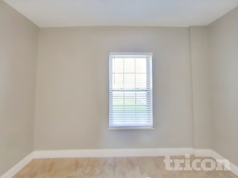 Building Photo - 733 Merrifields Dr