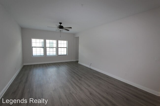 Building Photo - 4 br, 3.5 bath House - 413 Diamond Dove Cove