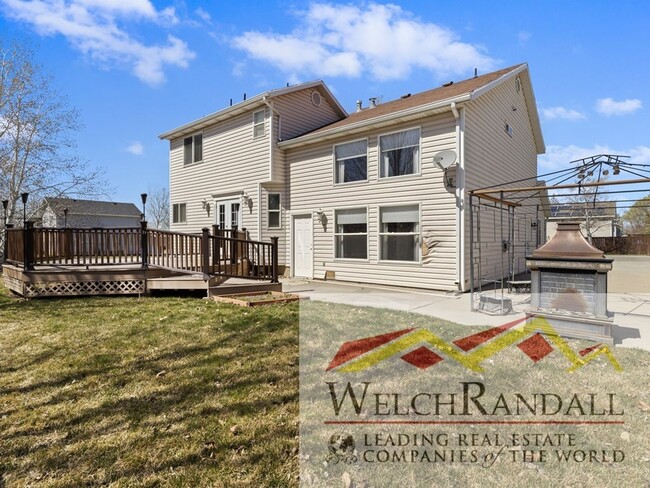 Building Photo - Charming Single-Family Home in Clinton