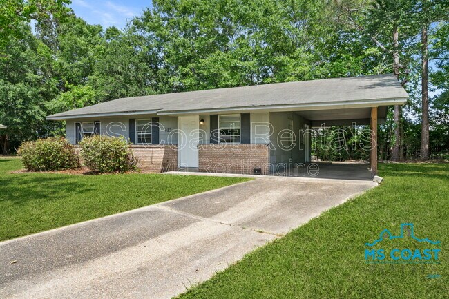 Building Photo - 316 Tandy Dr