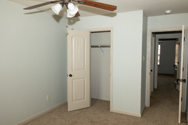 Building Photo - 55 Bryson Dr