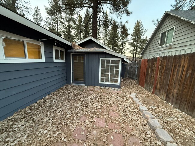 Building Photo - Big Bear Home with Jacuzzi