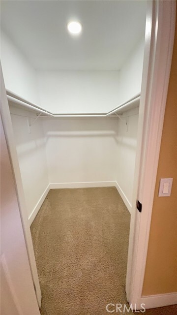 Building Photo - 22547 Cascade Dr