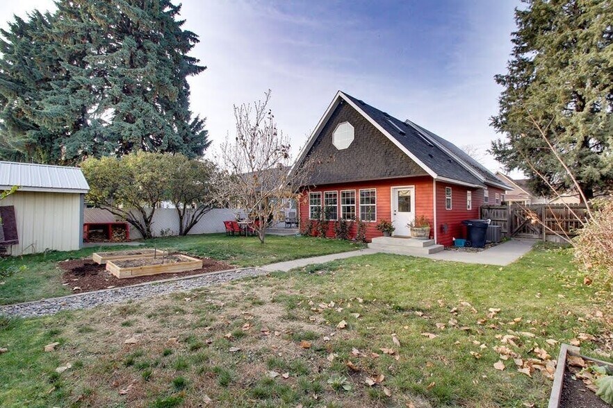 Building Photo - 1128 Hobson St