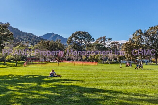 Building Photo - 34 Mohawk Ave