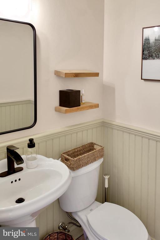 Building Photo - 159 Columbia Ave