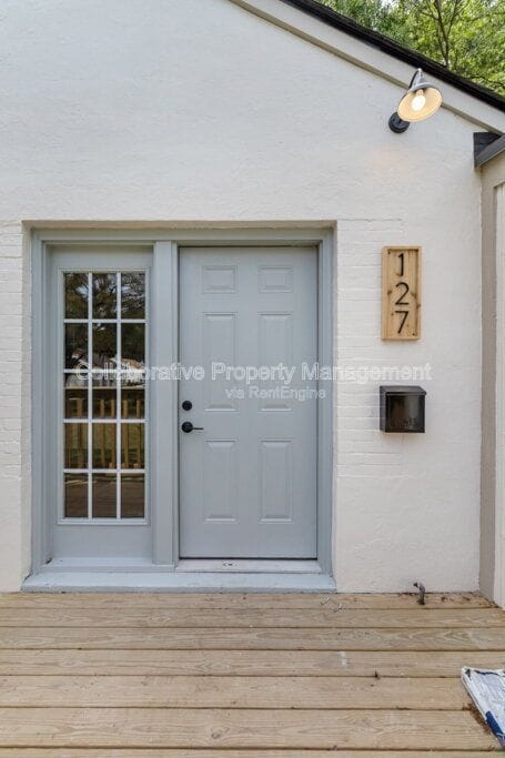 Building Photo - 127 Hibiscus Ave