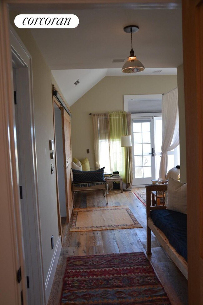 Building Photo - 12 Osborn Farm Ln