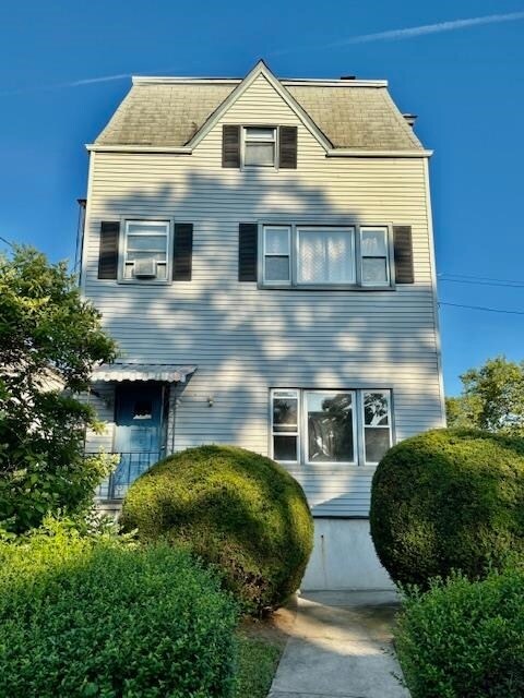 Building Photo - 742 Avenue A