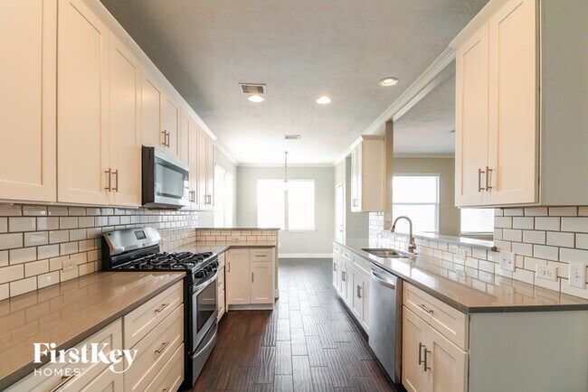Building Photo - 8303 Egret Bay Cir