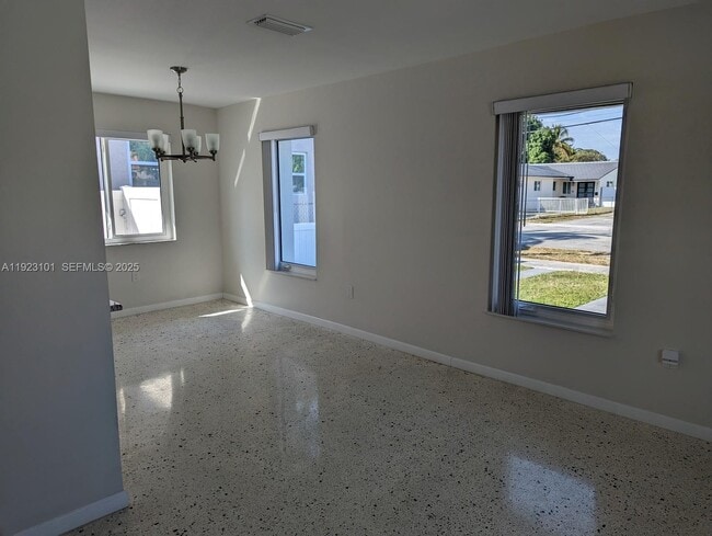 Building Photo - 3556 SW 13th Terrace