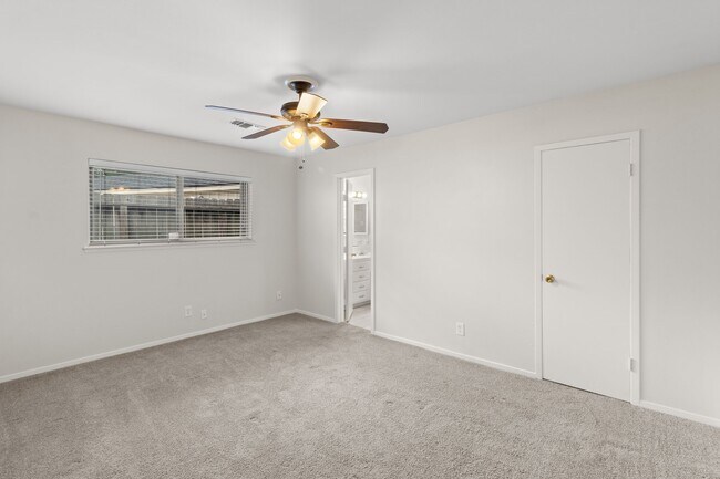 Building Photo - 10126 Metronome Dr