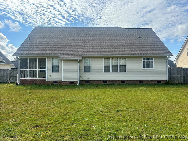 Building Photo - Charming Home with Hardwood Floors, Bonus ...