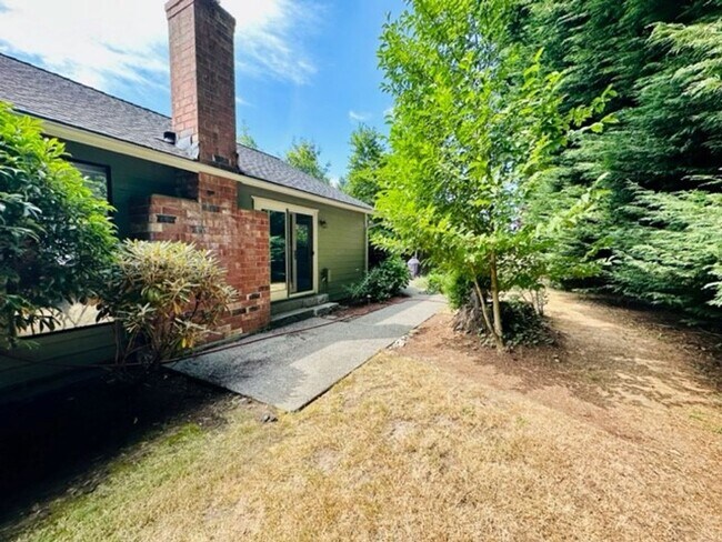 Building Photo - 3bd/2ba Duvall House