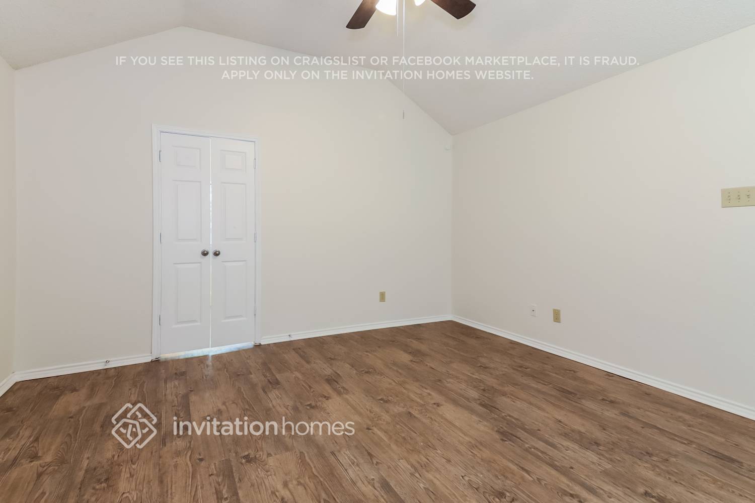 Building Photo - 727 Autumn Oaks Dr