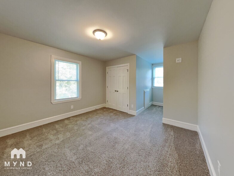 Building Photo - 1308 Hickory Hollow Ln