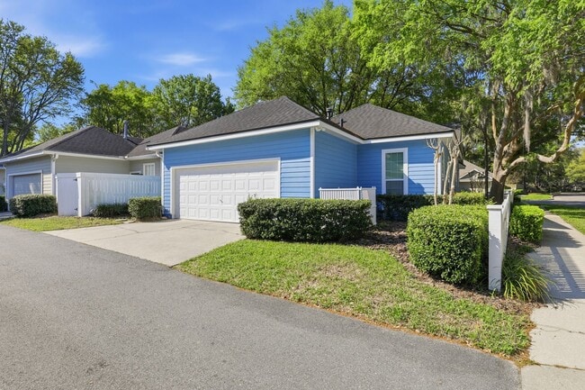 Building Photo - Chickasaw Way in Haile Plantation