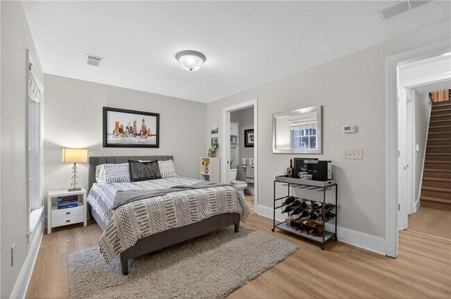 Building Photo - 428 Bill Kennedy Wy SE