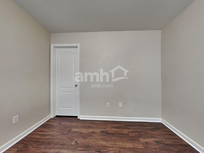 Building Photo - 26 Concordia Ct