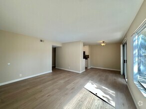 Building Photo - Newly Remodeled 2 Bedroom 2 Bath Near UTC ...